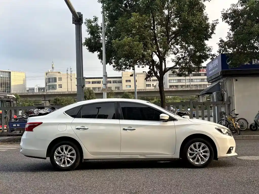 Nissan Sylphy — миниатюра 4