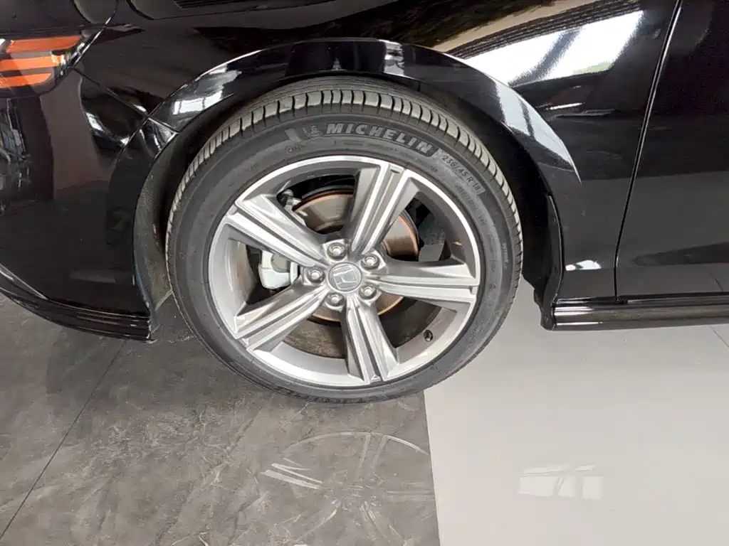 Honda Accord — миниатюра 23