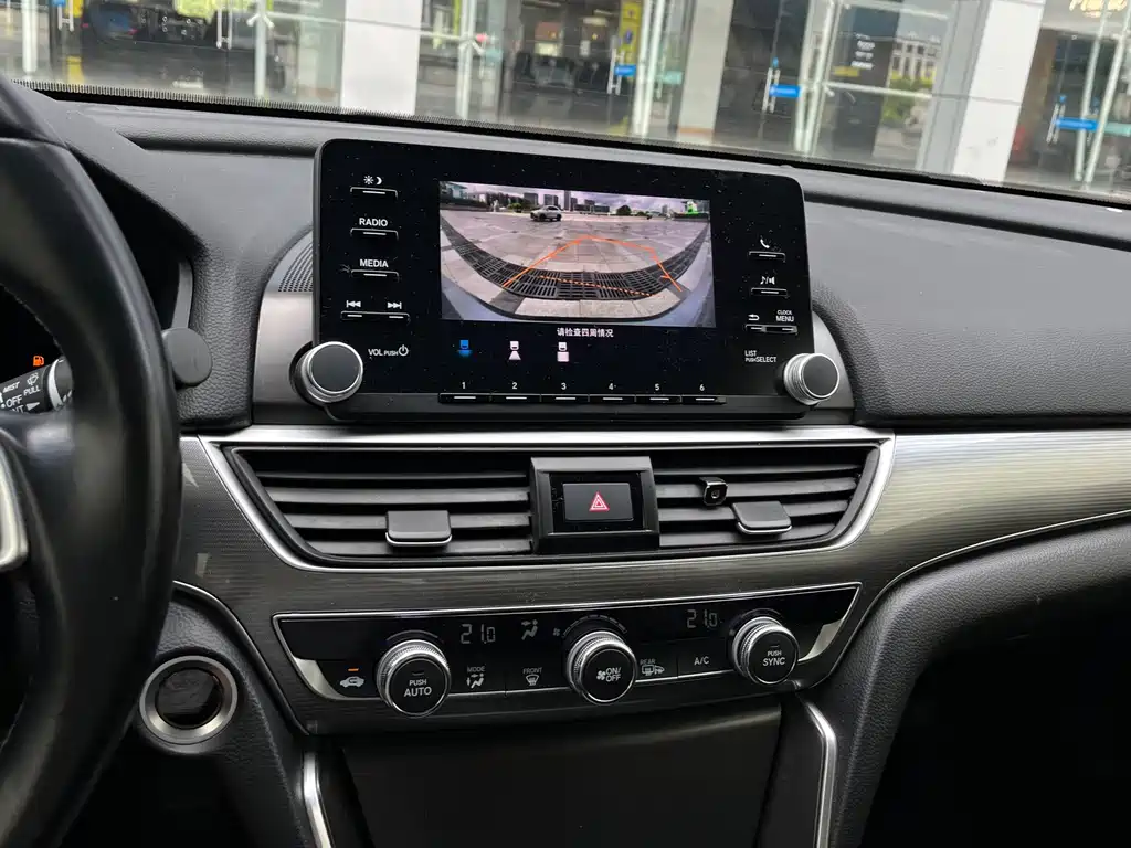 Honda Accord — миниатюра 9