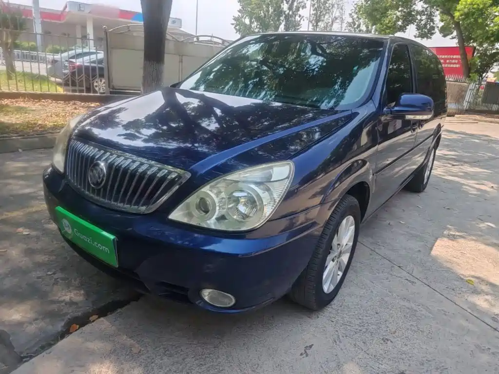 Buick GL8 — миниатюра 2