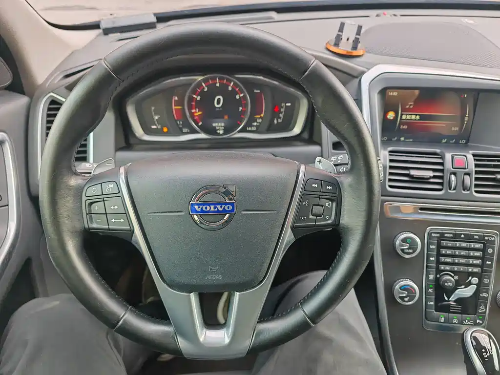 Volvo XC60 — миниатюра 7