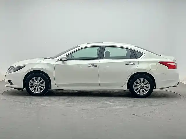 Nissan Teana — миниатюра 2