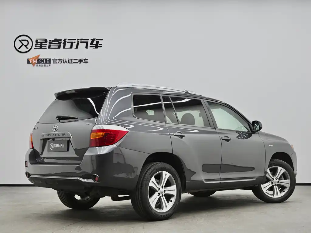 Toyota Highlander — миниатюра 7