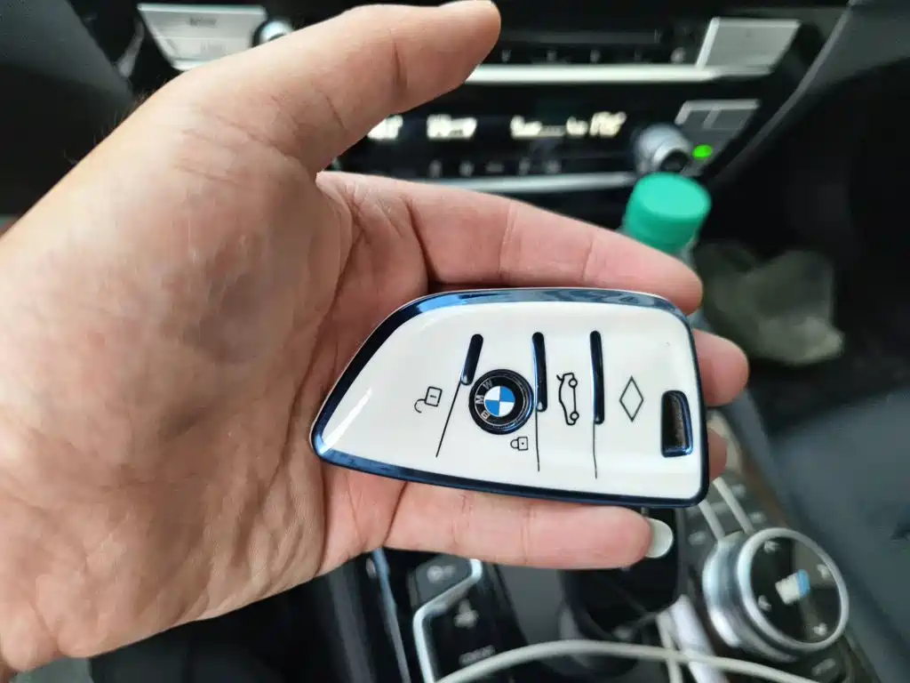 BMW 5 Series — миниатюра 12