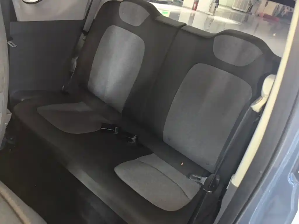 Wuling MINIEV — миниатюра 17