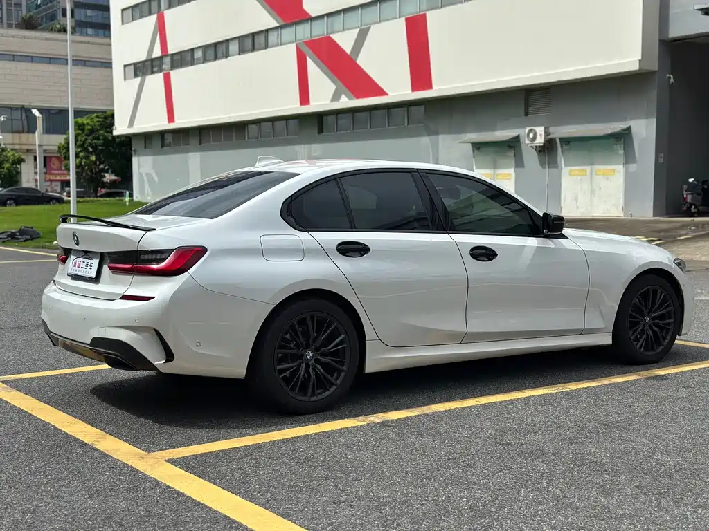 BMW 3 Series — миниатюра 18