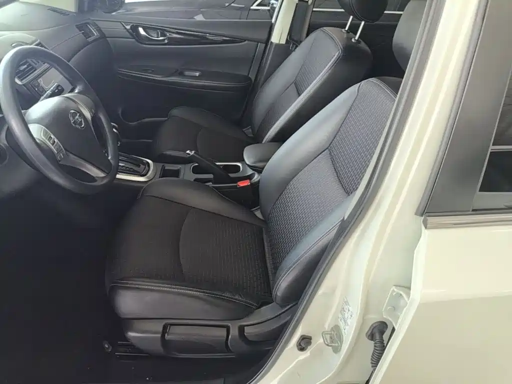 Nissan Tiida — миниатюра 15
