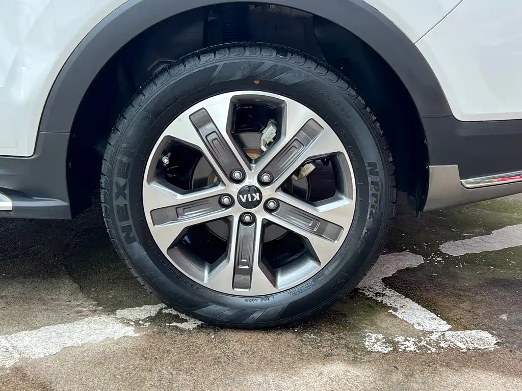 Kia Sportage — миниатюра 30