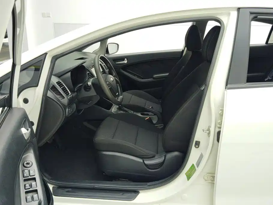Kia K3 — миниатюра 9