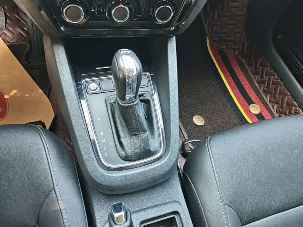 Volkswagen Sagitar — миниатюра 14