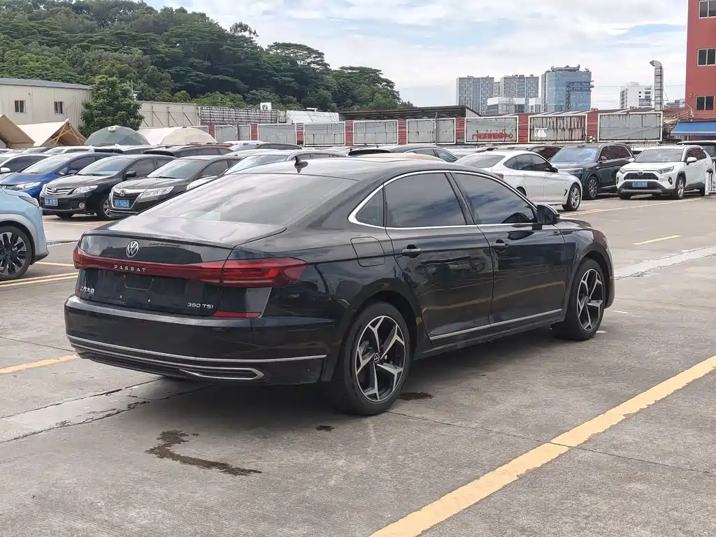 Volkswagen Passat — миниатюра 6