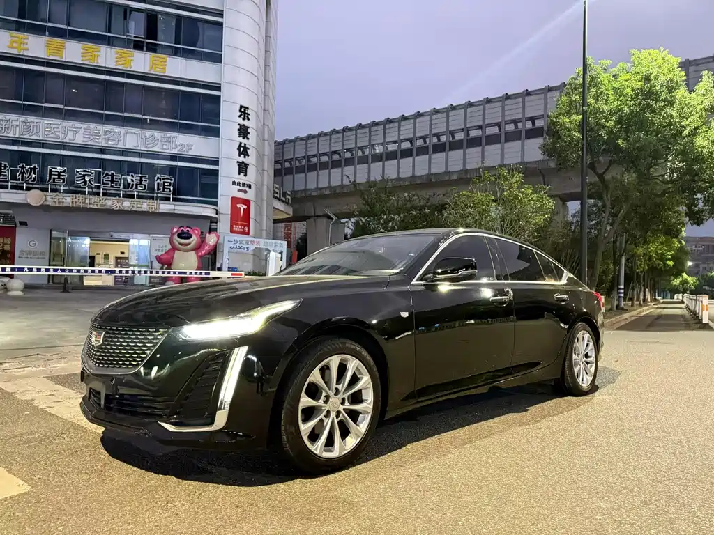 Cadillac CT5 — миниатюра 2
