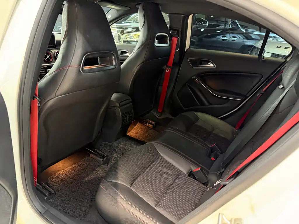 Mercedes-Benz A-Class (Import) — миниатюра 10
