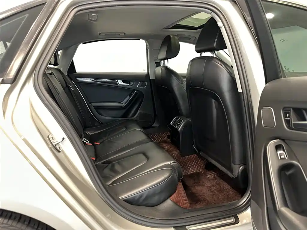 Audi A4L — миниатюра 10