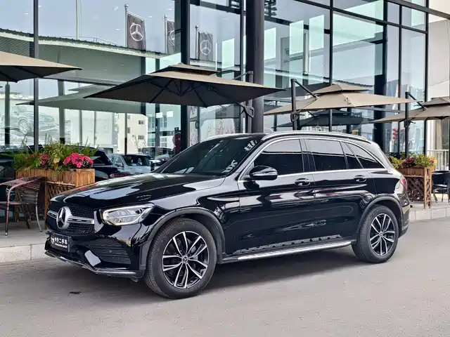 MERCEDES-BENZ GLC