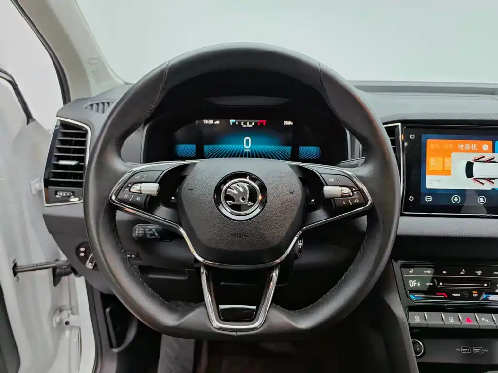 Skoda Karoq — миниатюра 16