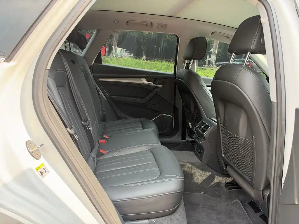 Audi Q5L — миниатюра 12