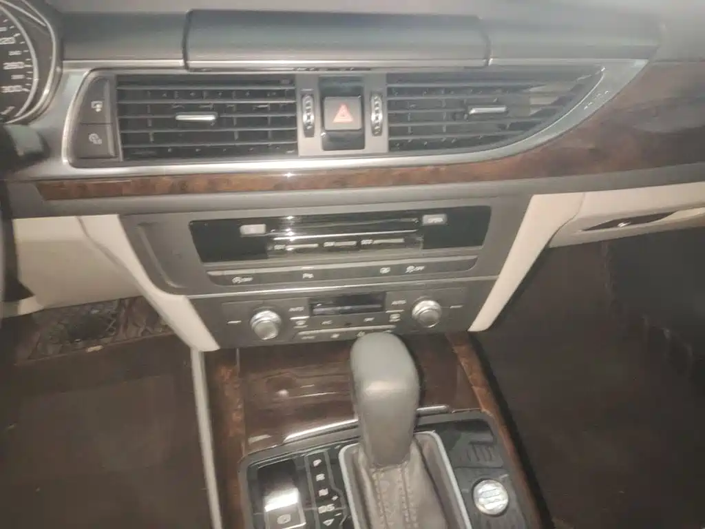 Audi A6L — миниатюра 13