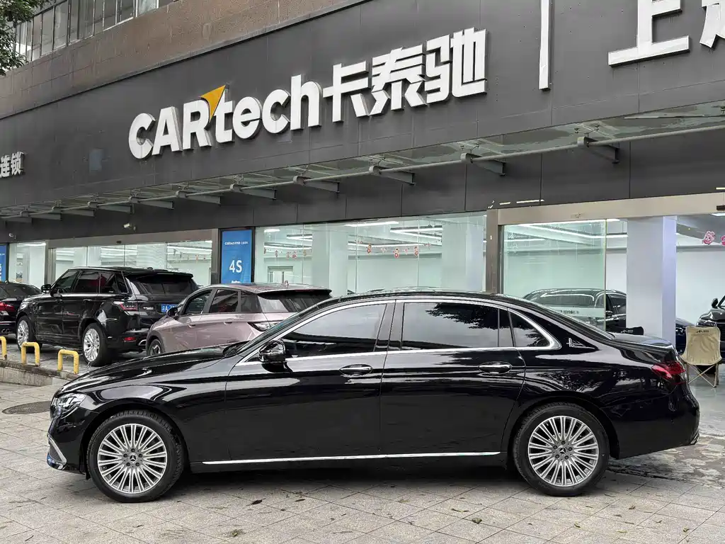 Mercedes-Benz E-Class — миниатюра 4