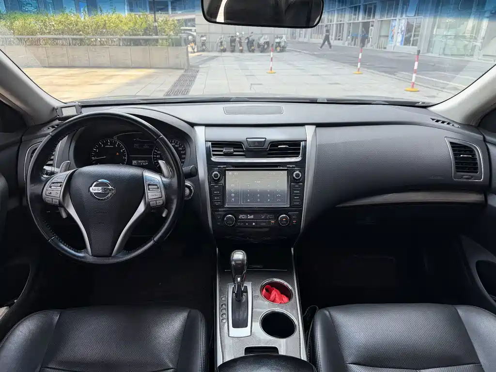 Nissan Teana — миниатюра 12