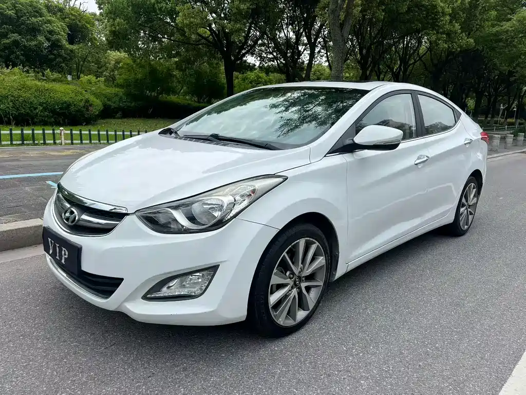 Купить Hyundai Elantra Langdong