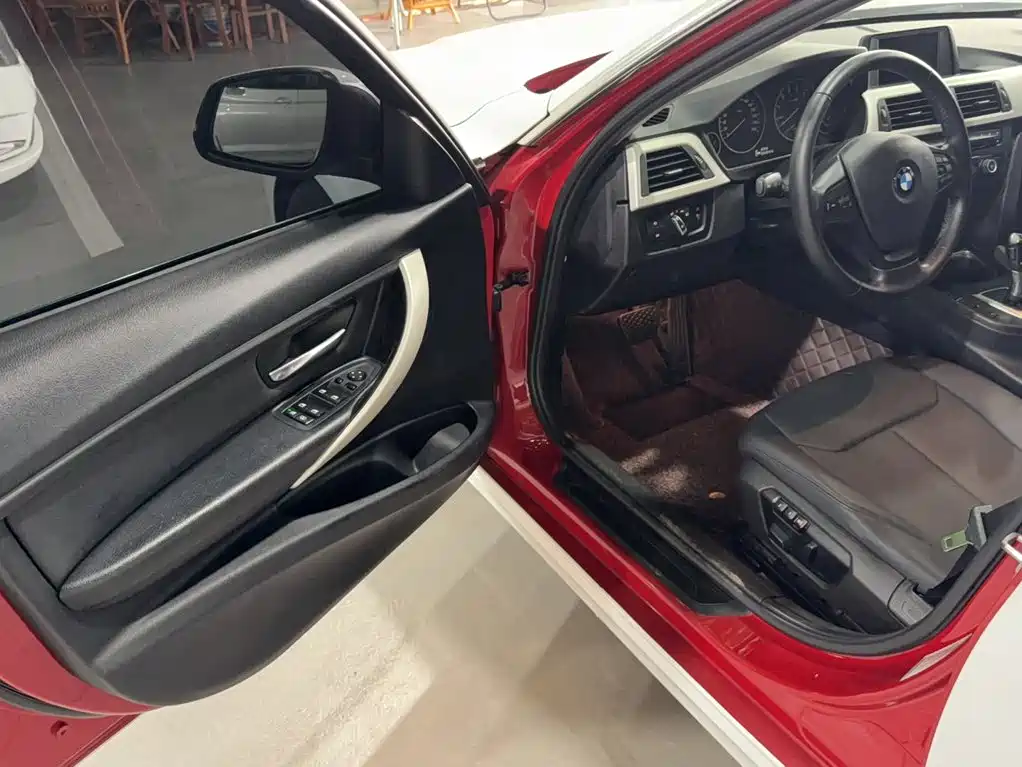 BMW 3 Series — миниатюра 17