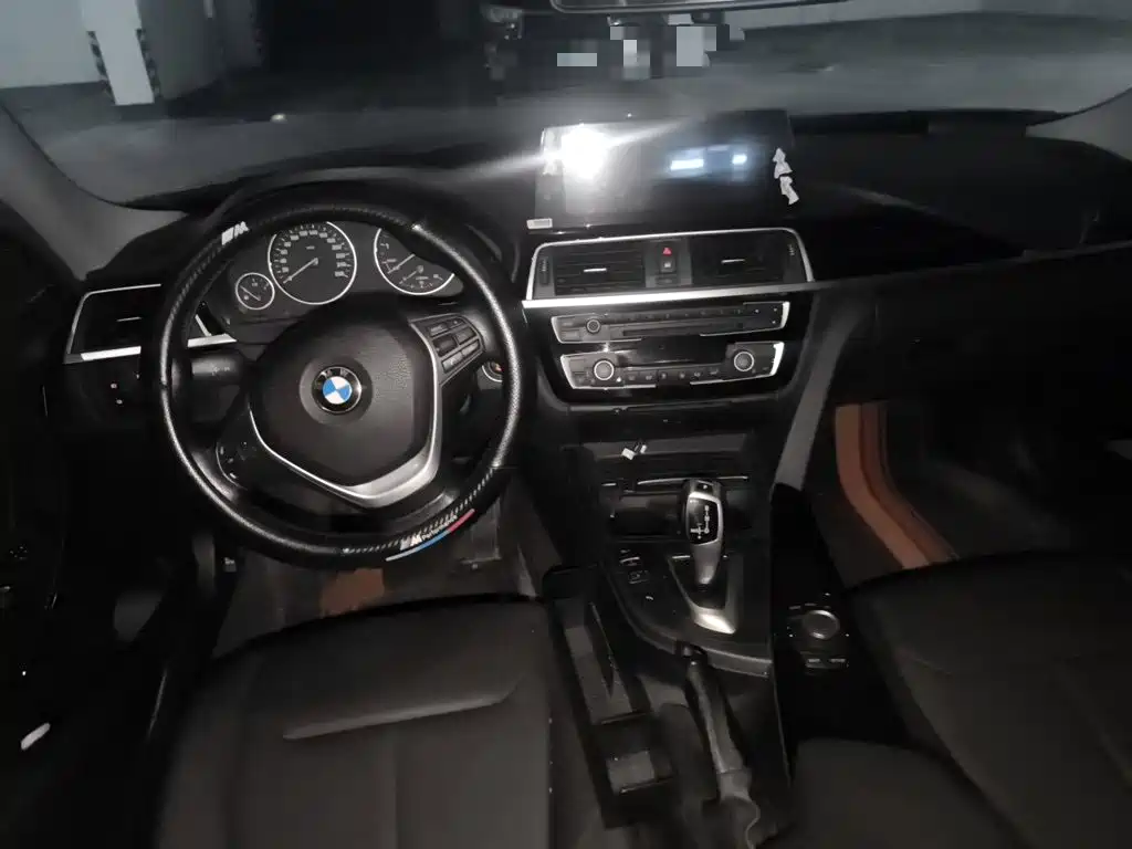 BMW 3 Series — миниатюра 13