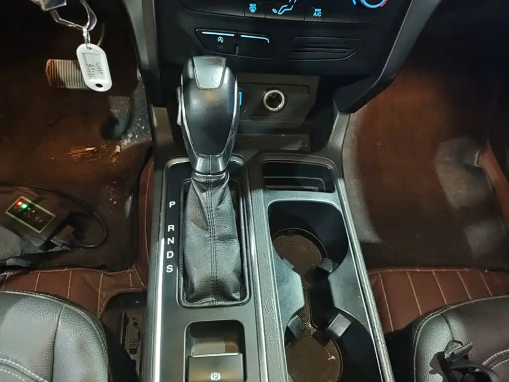 Ford Kuga — миниатюра 14