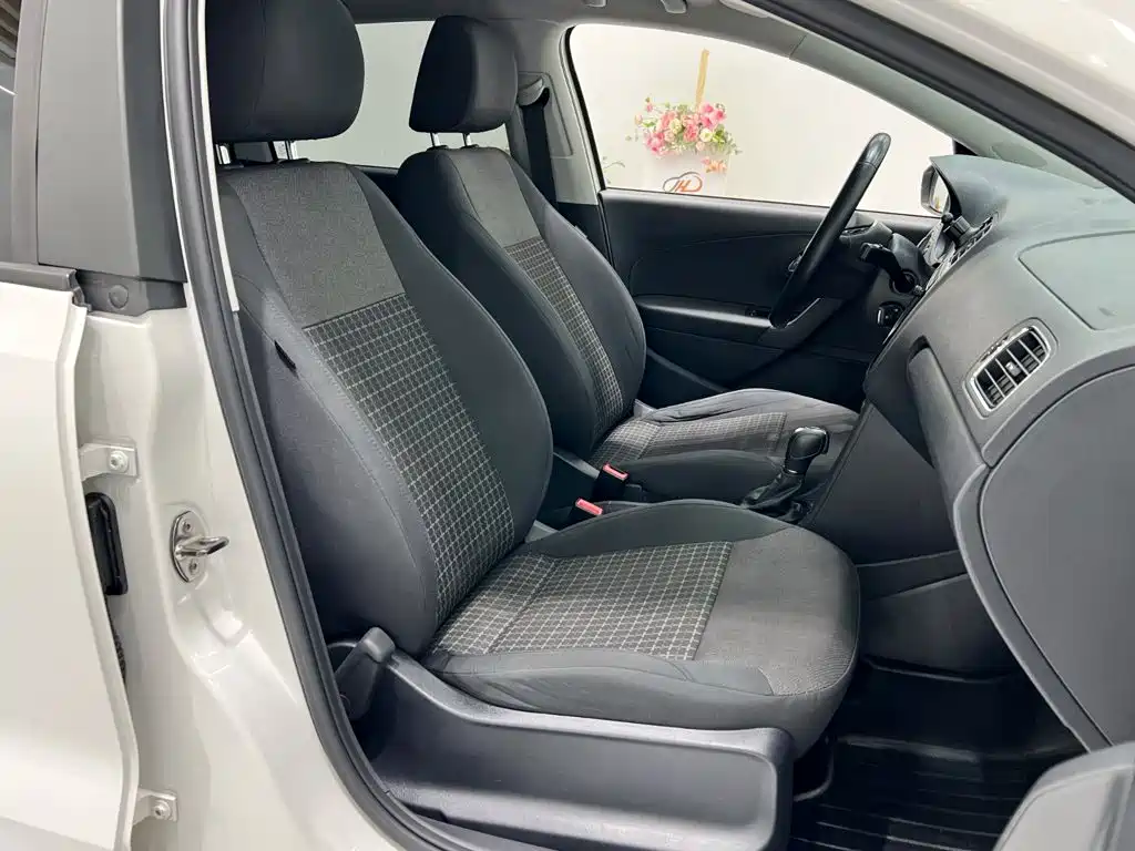 Volkswagen Polo — миниатюра 8
