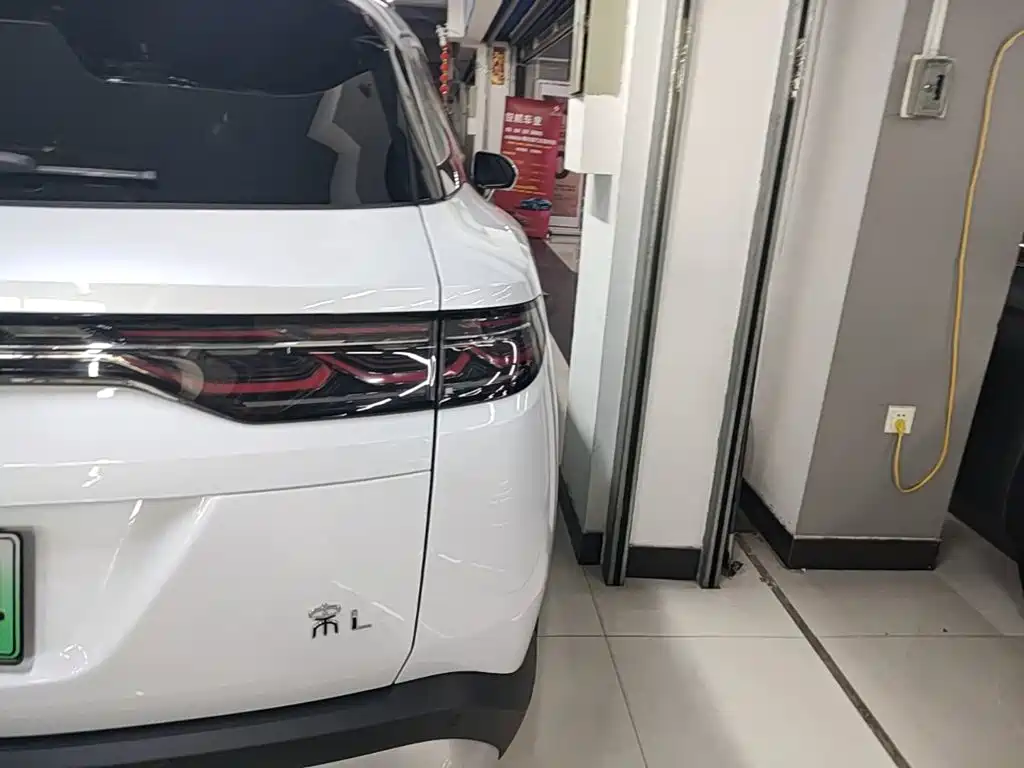BYD L DM-i — миниатюра 8
