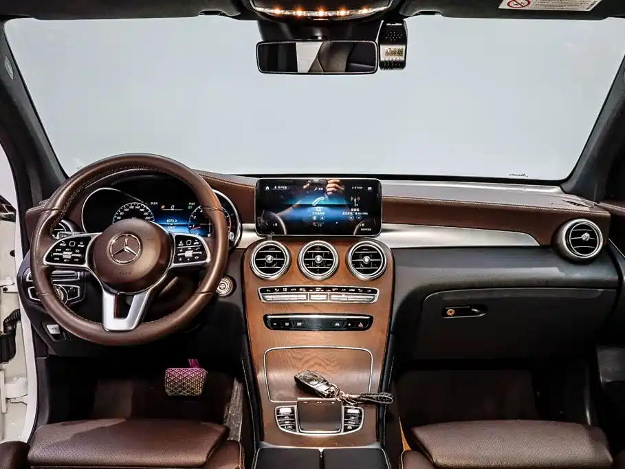 Mercedes-Benz GLC — миниатюра 23