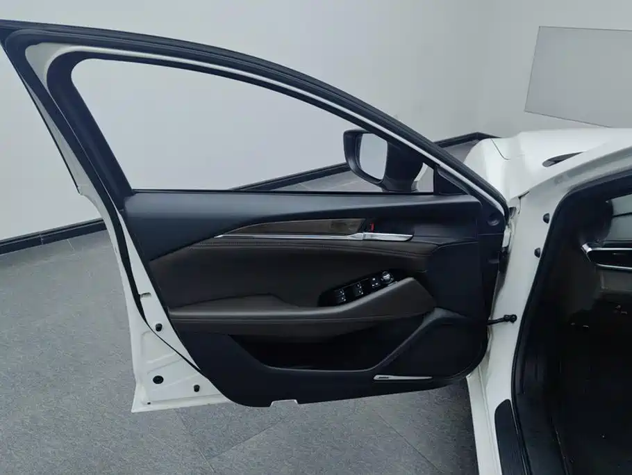 Mazda Atenza — миниатюра 7