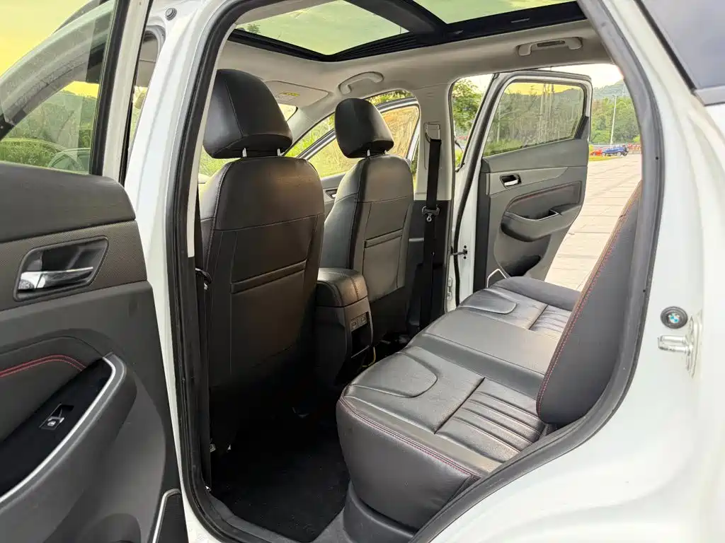 BAIC EX5 — миниатюра 12
