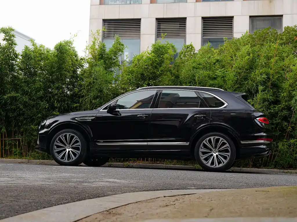 Bentley Bentayga — миниатюра 3