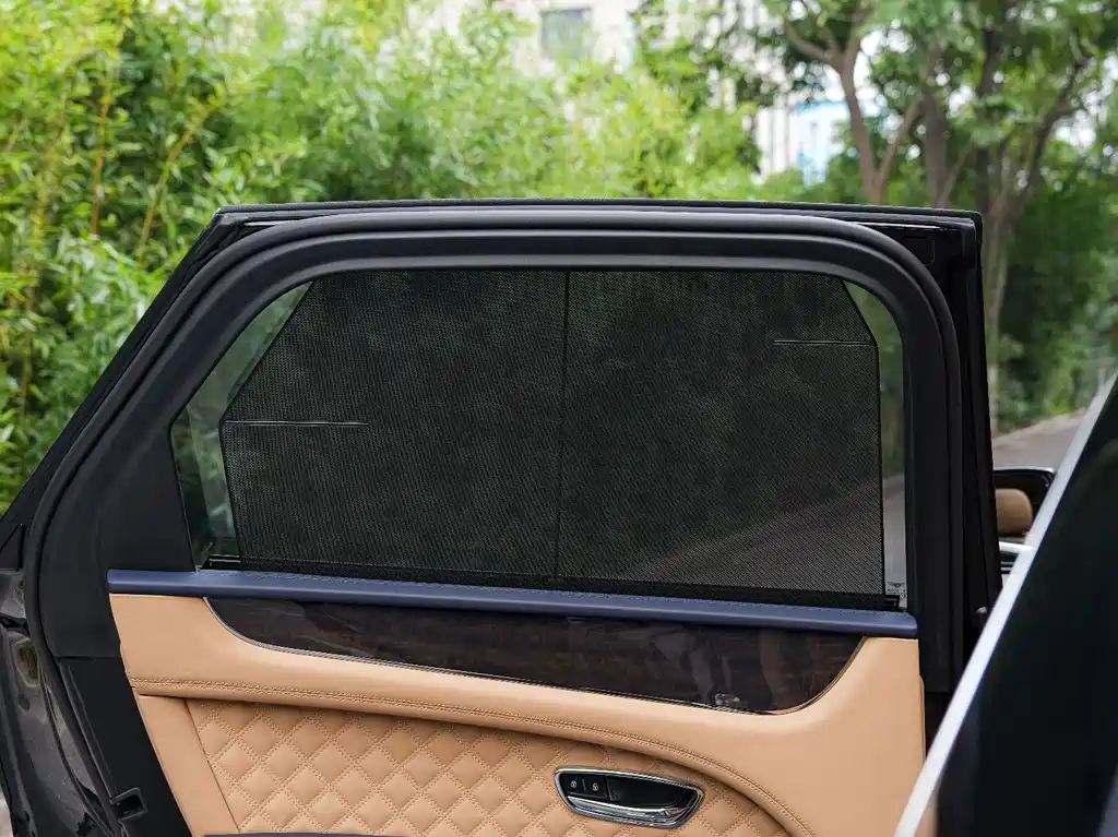Bentley Bentayga — миниатюра 6