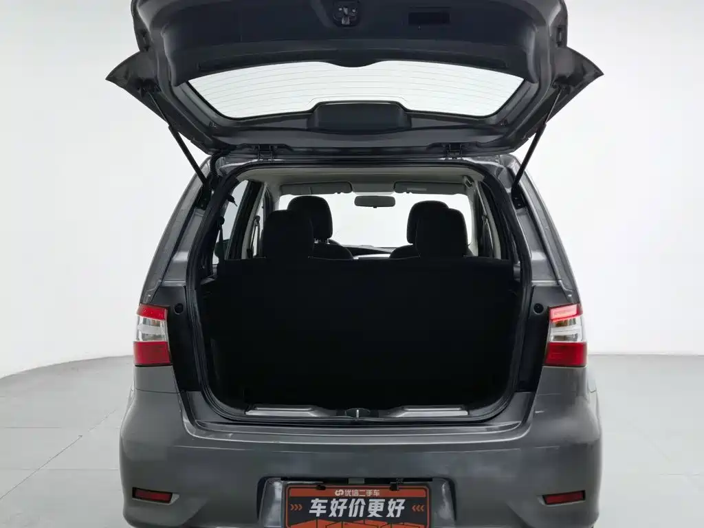 Nissan Livina — миниатюра 16