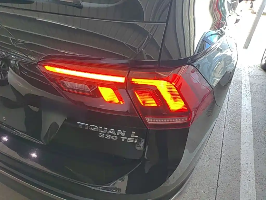 Volkswagen Tiguan L — миниатюра 8