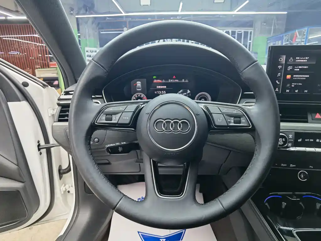 Audi A4L — миниатюра 10