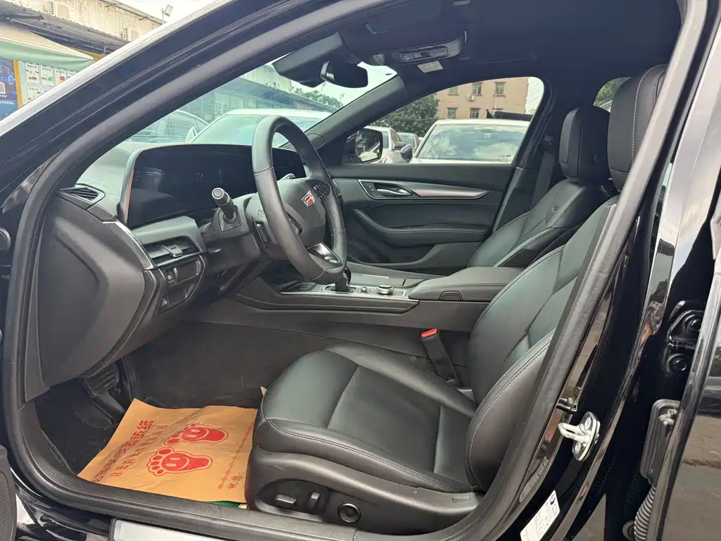 Cadillac CT5 — миниатюра 4