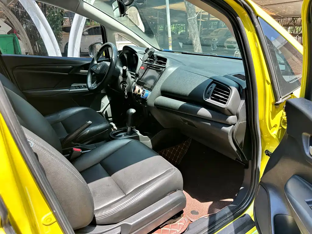 Honda Fit — миниатюра 19
