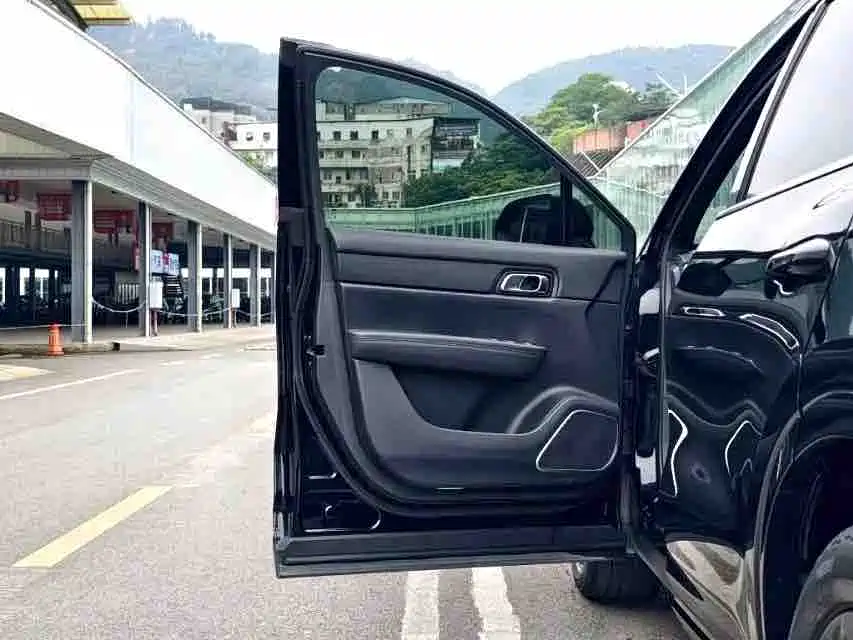 Li Auto Li ONE — миниатюра 4