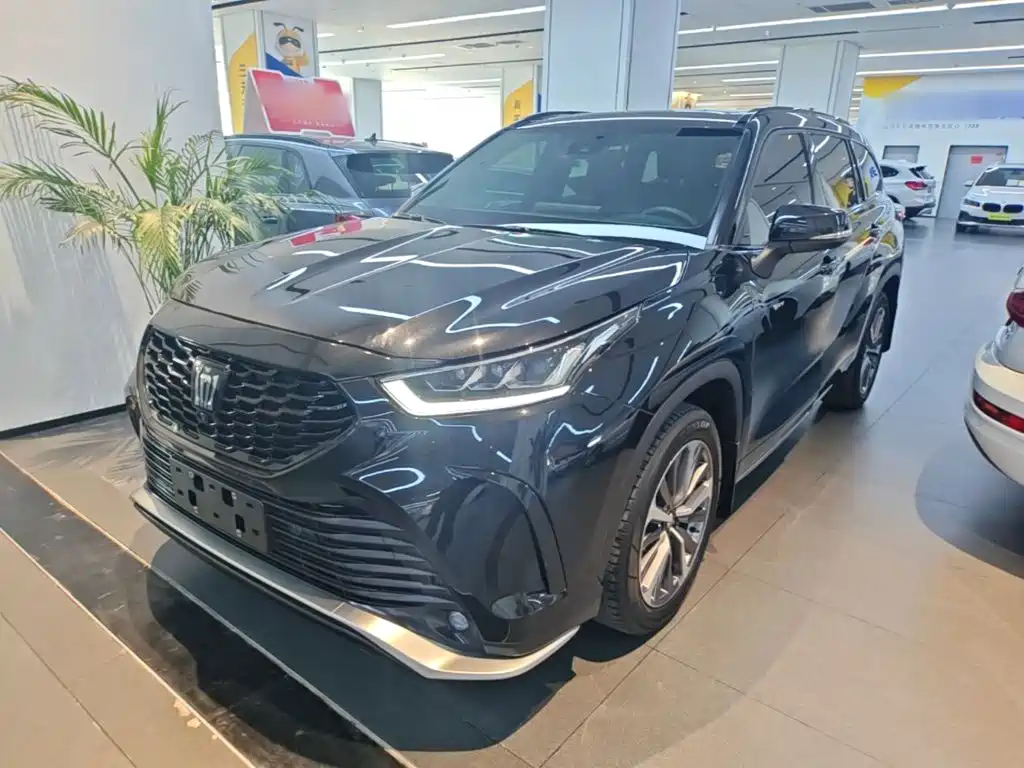 Toyota Crown Kluger