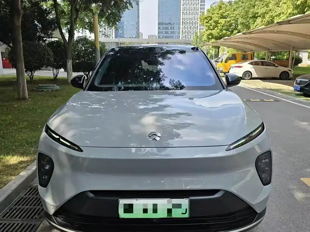NIO ES8 — миниатюра 2