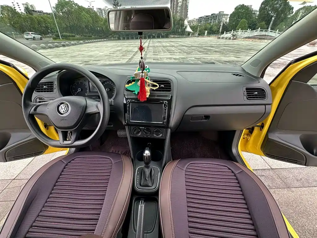Volkswagen Polo — миниатюра 13