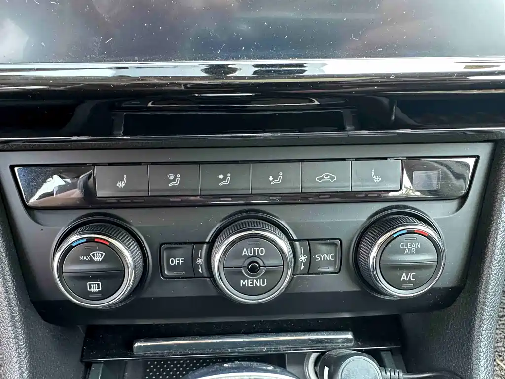 Skoda Superb — миниатюра 13