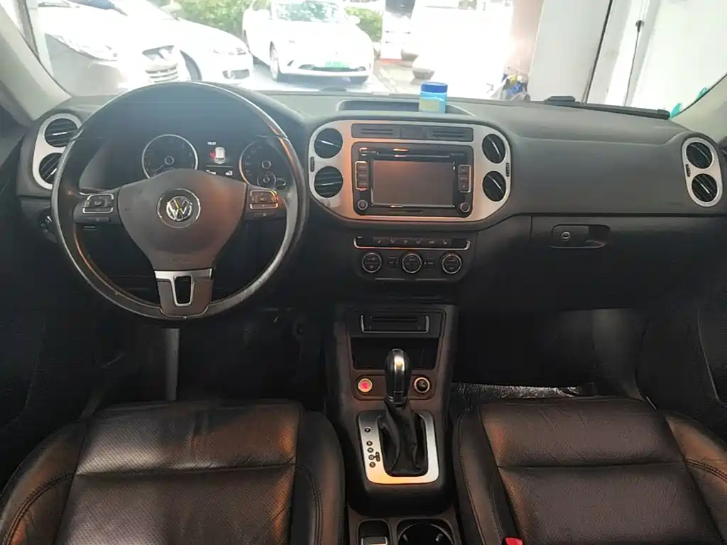 Volkswagen Tiguan — миниатюра 10