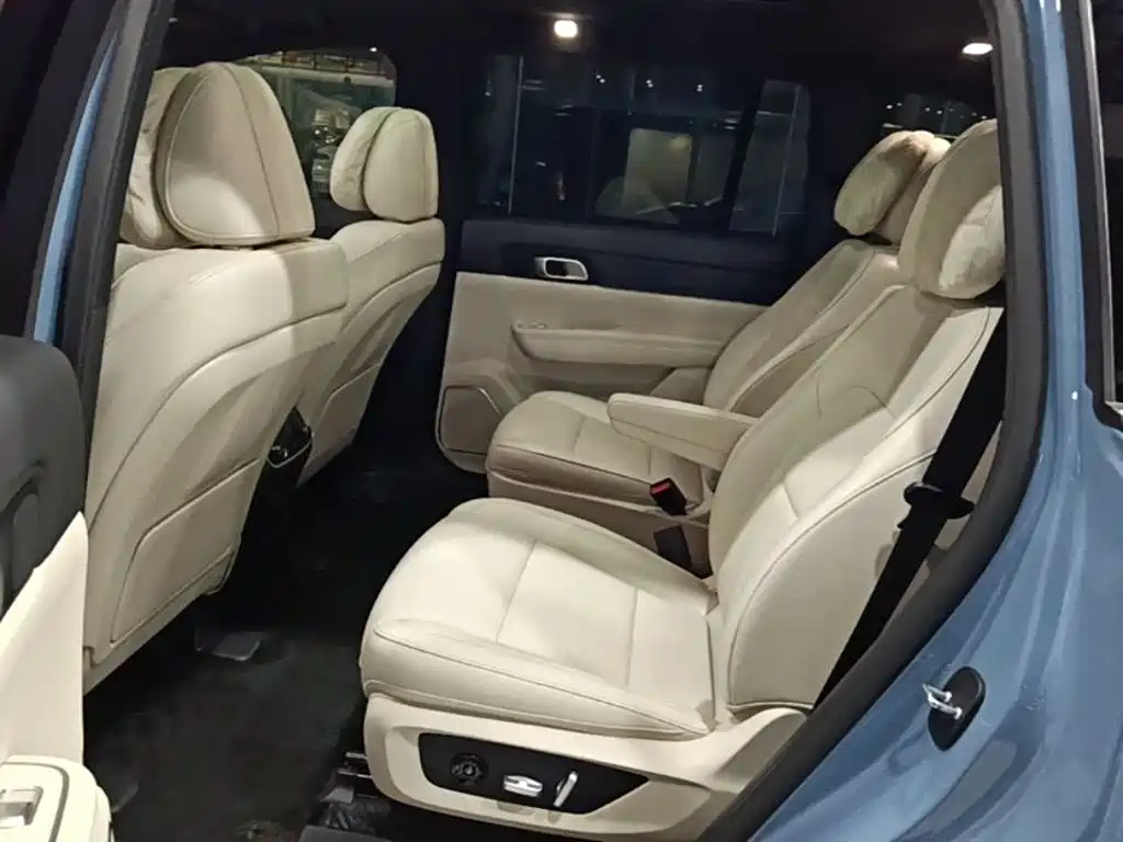 Li Auto Li ONE — миниатюра 17