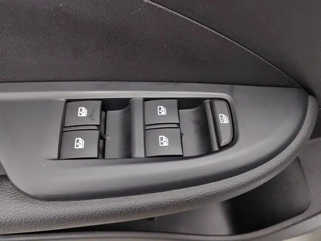 Buick Excelle — миниатюра 9