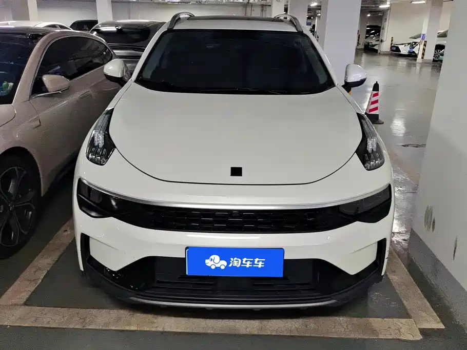 Lynk & Co 01 — миниатюра 2