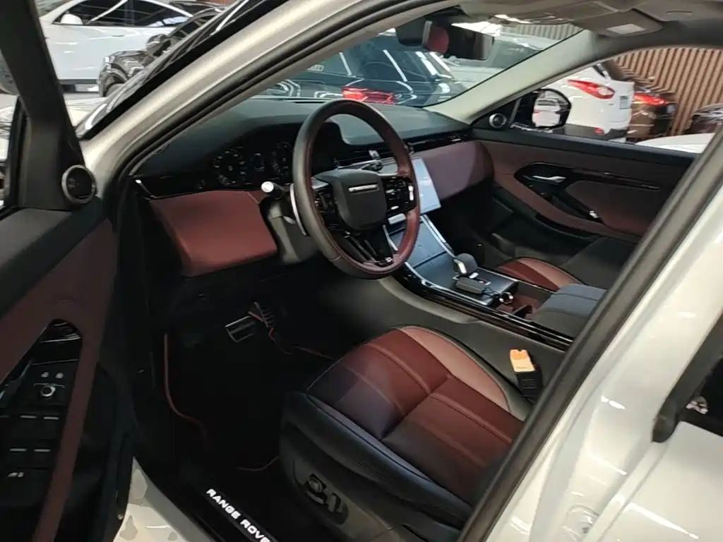 Land Rover Evoque — миниатюра 16